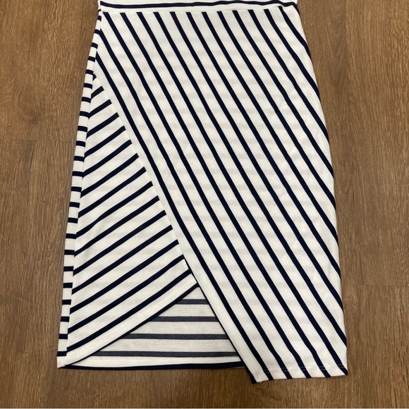 Striped Navy Blue and White Dress Medium - Picture 7 of 11